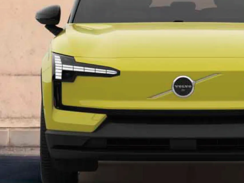 ディーラー特別限定車 全国限定40台 EX30 Moss Yellow Edition